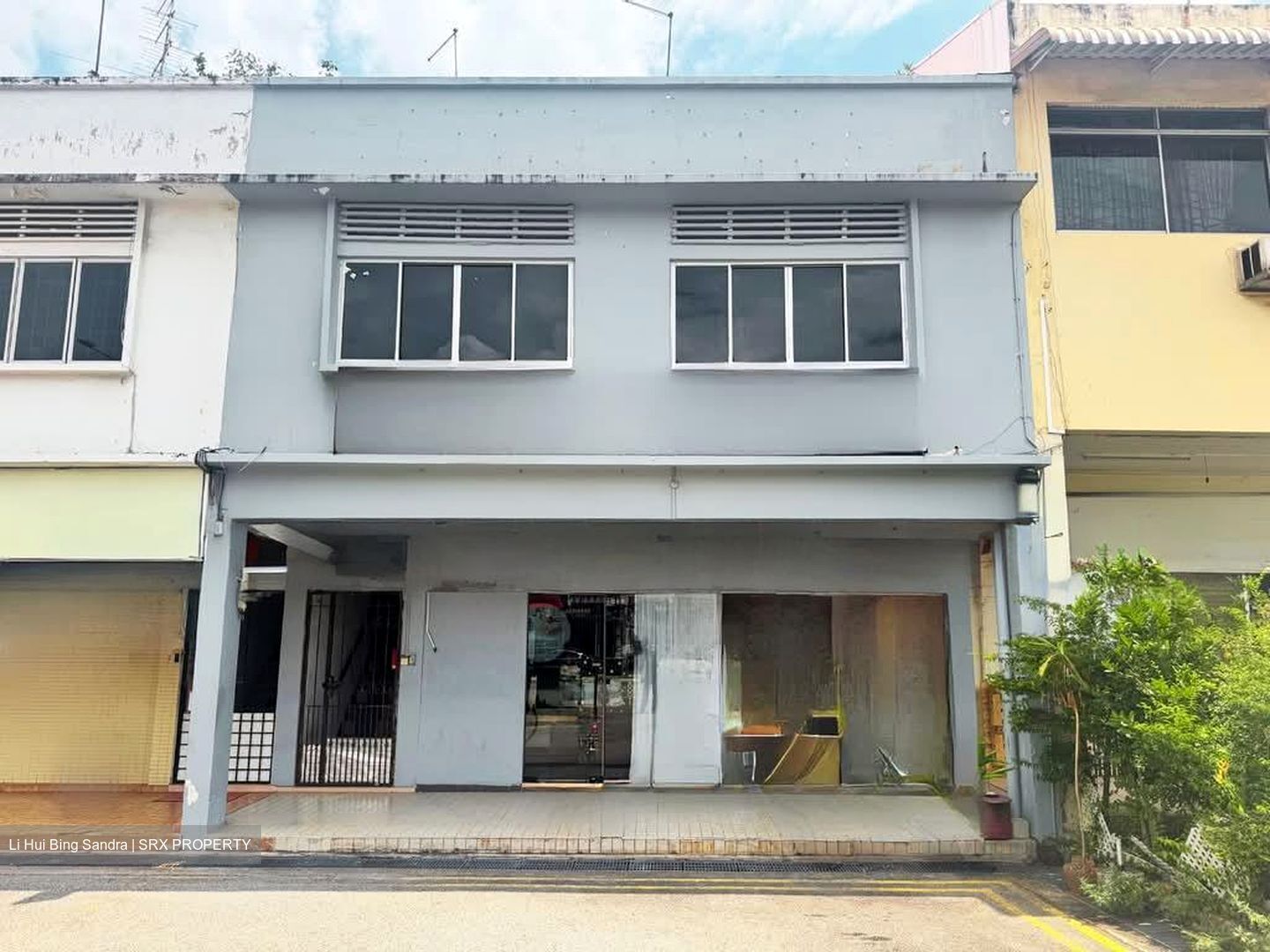 Changi Road (D14), Shop House #568225361